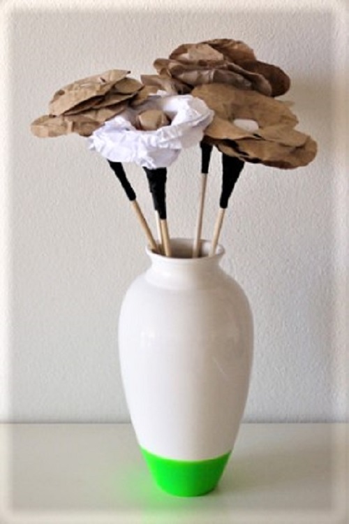 Flores de papel kraft - Peça finalizada