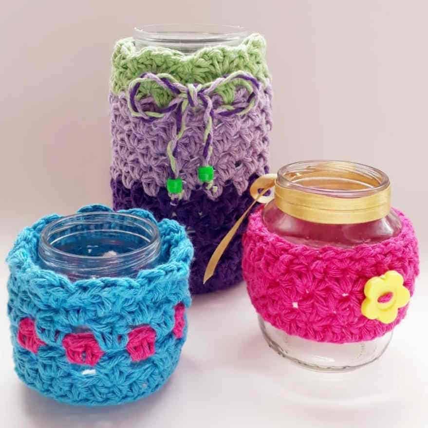 Feito Ao vivo: Aprenda como fazer peças de crochê com sobras de fios e vidros - Ilustração Feito Ao vivo: Aprenda como fazer peças de crochê com sobras de fios e vidros - Ilustração