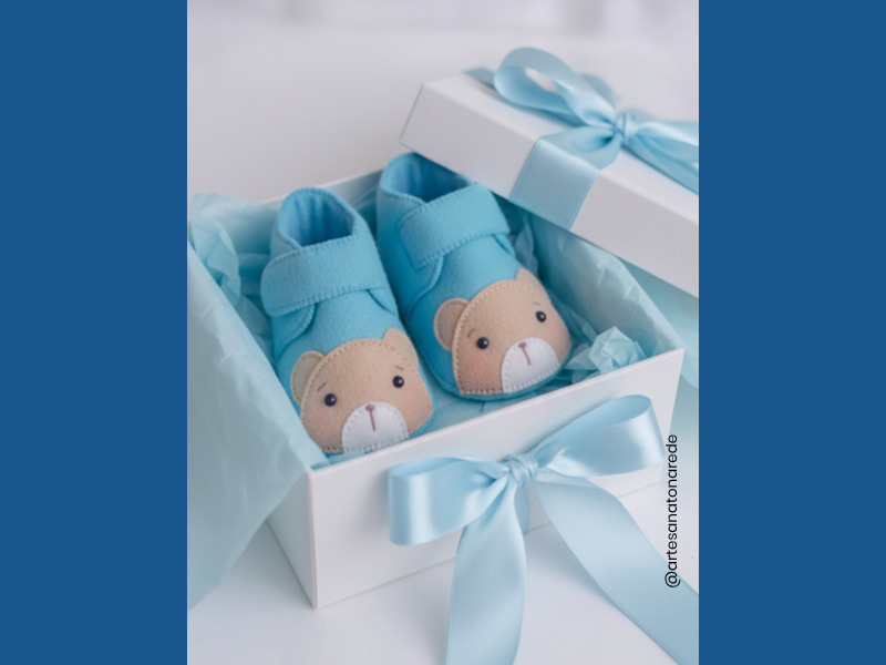 Sapatinho ursinho em feltro para presente